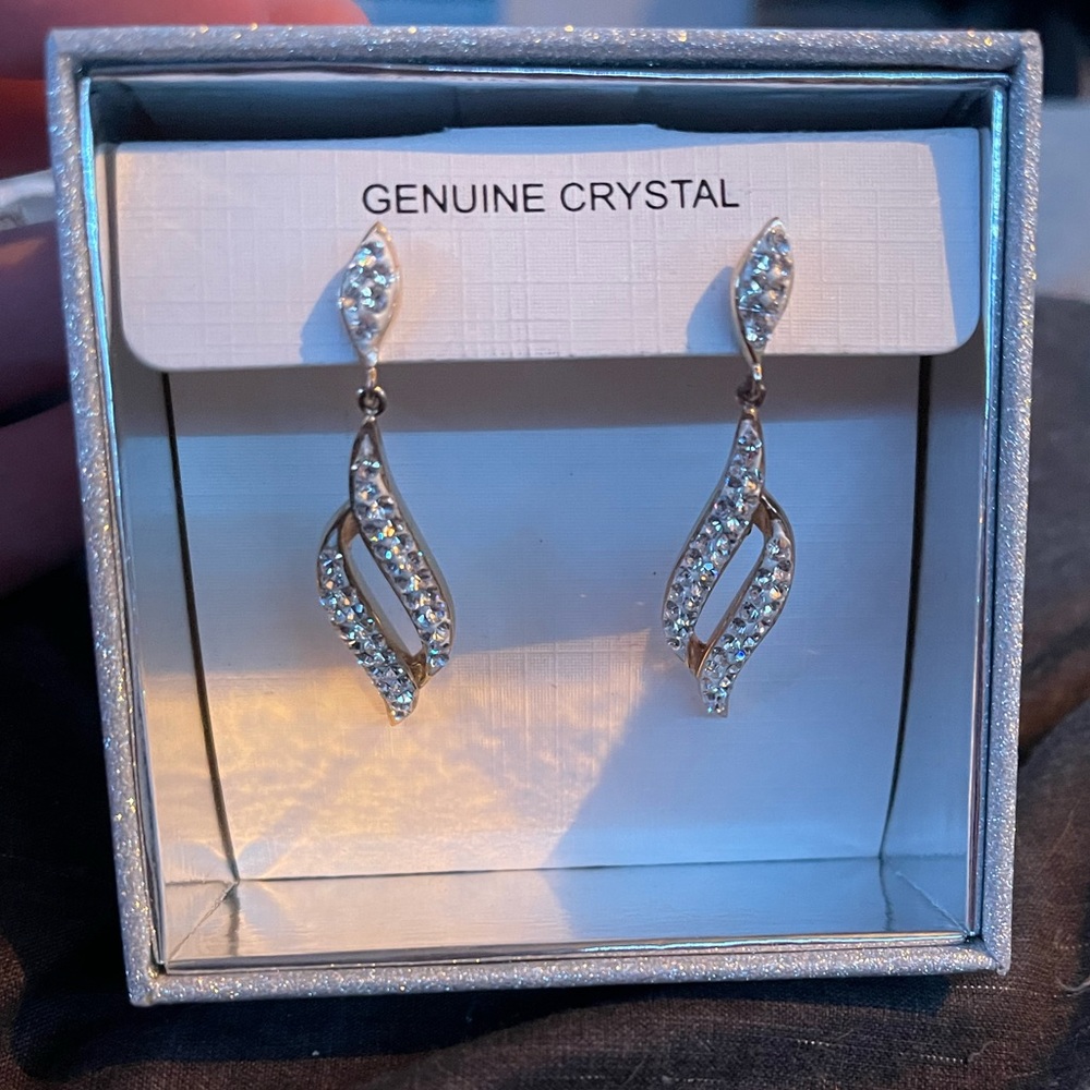 Earrings, gold, diamonds, sparkle, swirl, dangle/dangling
